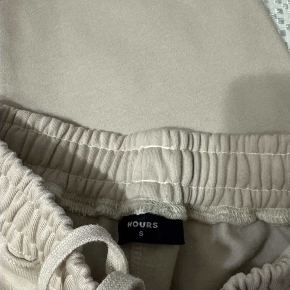 Hours Joggers - Picture 6 of 11